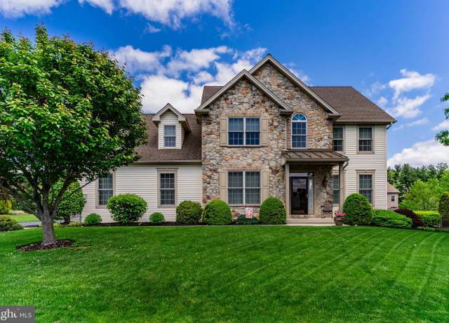 Property at 5820 Fawn Meadow Ln, Enola, PA 17025, 4 beds, 2.5 baths