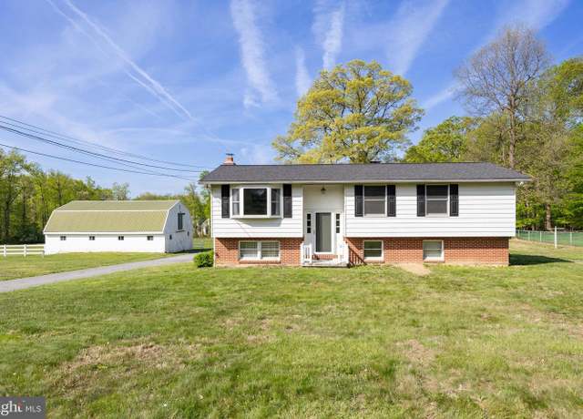Property at 463 Font Rd, Downingtown, PA 19335, 3 beds, 1.5 baths