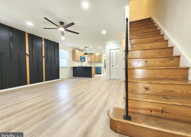 Property at 908 Pusey St, Chester, PA 19013, 3 beds, 1.5 baths