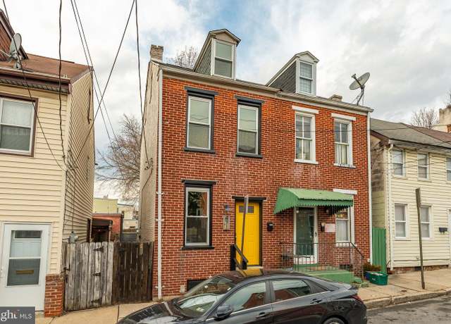 Property at 471 High St, Lancaster, PA 17603, 2 beds, 1.5 baths