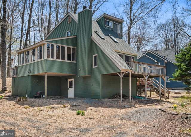 Property at 231 Barberry Ln, Pocono Lake, PA 18347, 4 beds, 2.5 baths