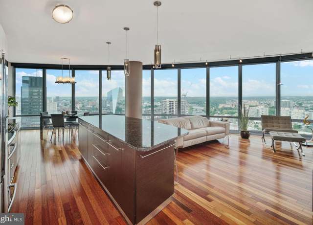 Property at 2101 Market St #3502, Philadelphia, PA 19103, 2 beds, 2 baths