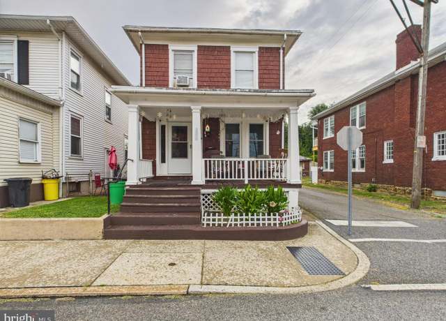 Property at 626 S Pershing Ave, York, PA 17401, 3 beds, 1.5 baths
