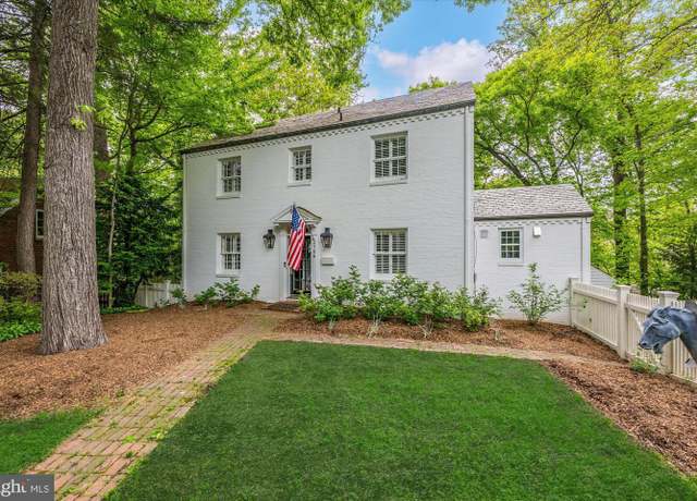 Property at 3708 23rd St N, Arlington, VA 22207, 3 beds, 3.5 baths