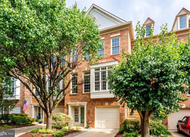 Property at 4665 Kirkpatrick Ln, Alexandria, VA 22311, 3 beds, 3.5 baths