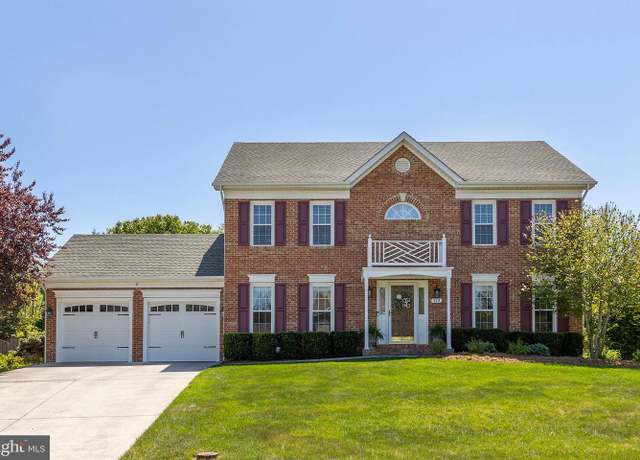 Property at 113 Lucy Long Ct, Stephens City, VA 22655, 4 beds, 3.5 baths