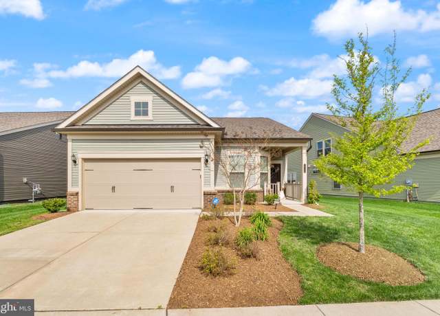 Property at 16136 Pink Poppy Way, Haymarket, VA 20169, 2 beds, 2 baths