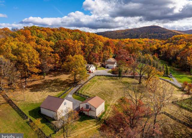 Property at 424 Bowman Rd, Front Royal, VA 22630, 4 beds, 4.5 baths