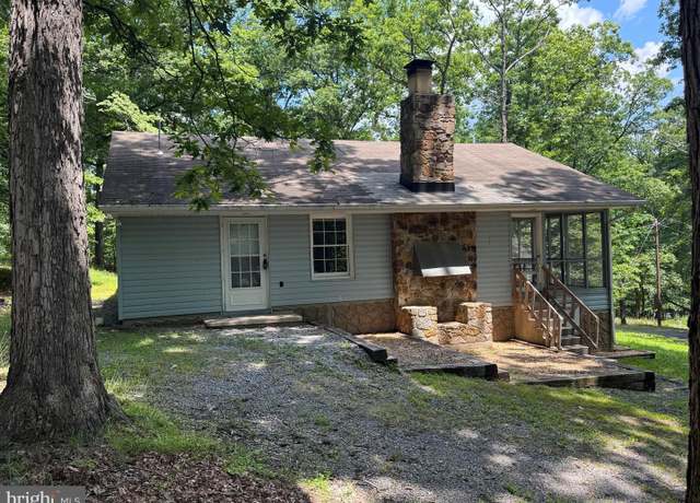 Property at 40 Airboss Way, Hedgesville, WV 25427, 2 beds, 1 bath