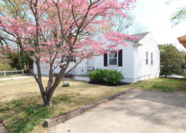 Property at 126 Lakeview Ave, Dover, DE 19901, 3 beds, 2 baths