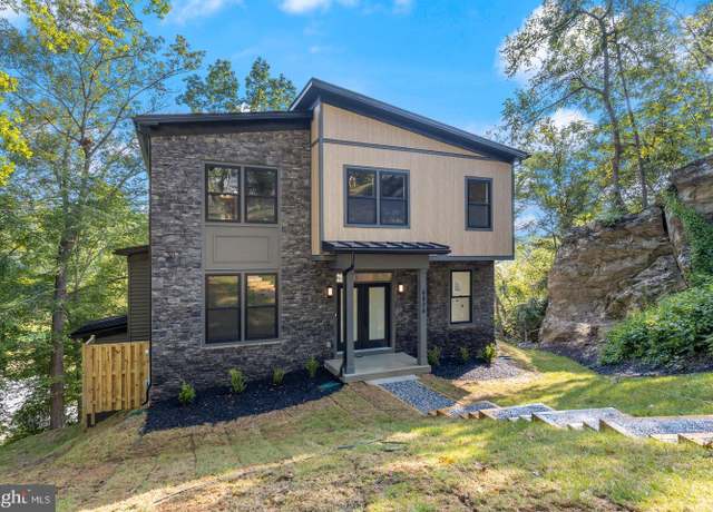 Property at 6425 Lakeridge Dr, New Market, MD 21774, 4 beds, 4 baths