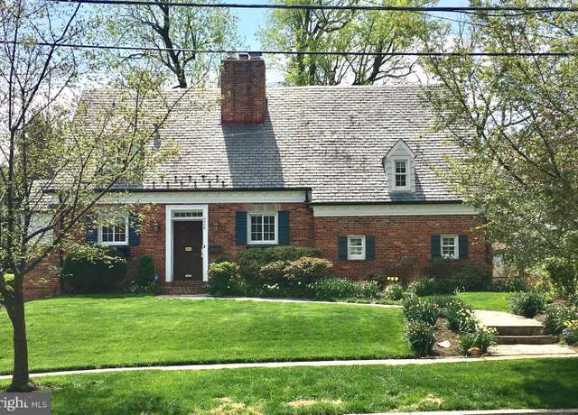 Property at 4606 Davidson Dr, Chevy Chase, MD 20815, 3 beds, 3 baths