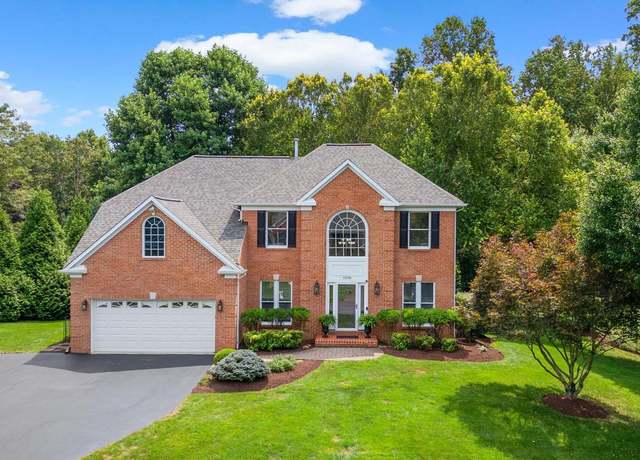 Property at 15106 Whitetail Way, Darnestown, MD 20878, 4 beds, 3.5 baths
