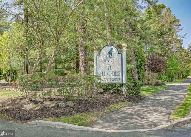 Property at 41 Tailor Ln, Sicklerville, NJ 08081, 3 beds, 2.5 baths