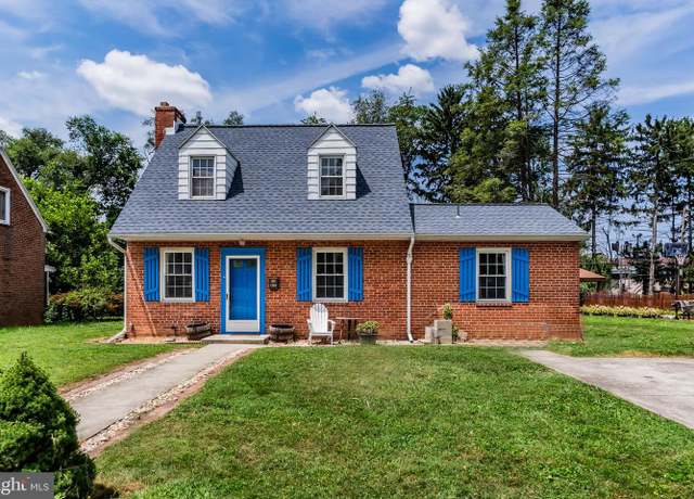 Property at 1906 Chatham Dr, Camp Hill, PA 17011, 3 beds, 1.5 baths