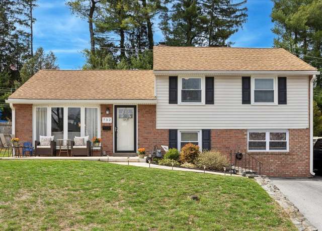 Property at 732 Rhoads Dr, Springfield, PA 19064, 3 beds, 1.5 baths