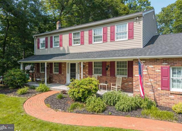 Property at 15 Woodchuck Way, Glen Mills, PA 19342, 4 beds, 2.5 baths