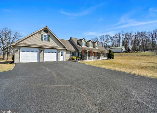 Property at 1054 Kutztown Rd, Myerstown, PA 17067, 3 beds, 1.5 baths
