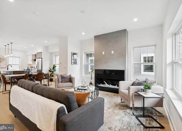 Property at 3610 Golfview Ln, Philadelphia, PA 19114, 4 beds, 3.5 baths