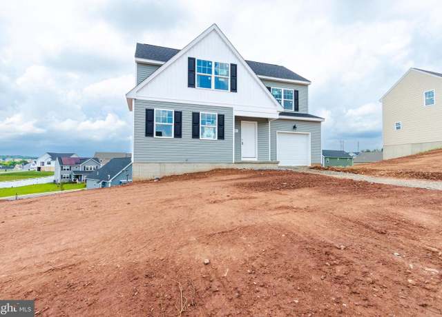 Property at 277 Valley View Cir #94, York, PA 17408, 3 beds, 2.5 baths