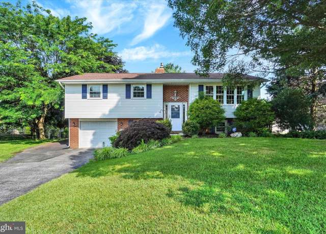 Property at 460 Highland Rd, Red Lion, PA 17356, 3 beds, 2.5 baths