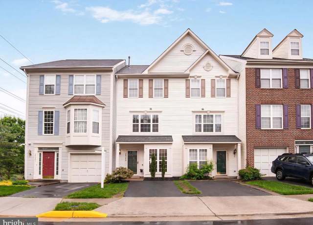 Property at 45459 Whistle Stop Sq, Sterling, VA 20164, 3 beds, 2 baths