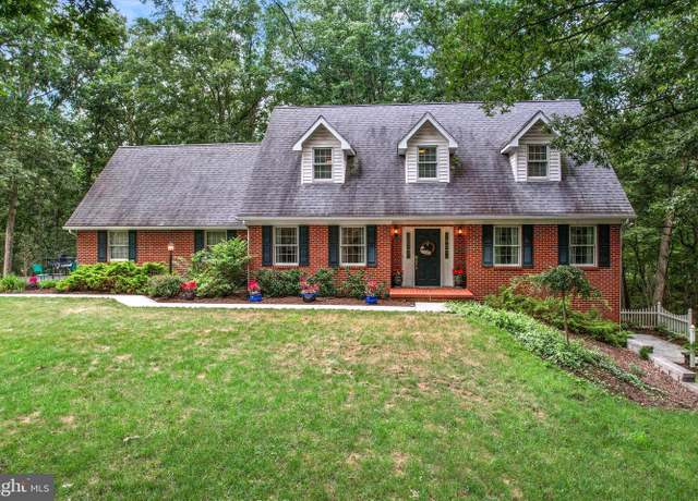 Property at 80 Lakeside Loop, Ridgeley, WV 26753, 3 beds, 3.5 baths