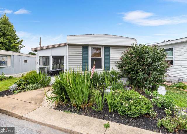 Property at 409 Fifth Ave, Wilmington, DE 19808, 2 beds, 1 bath