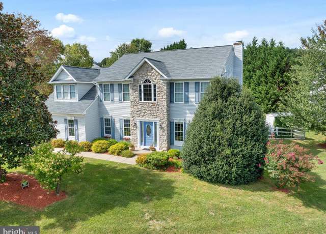 Property at 13700 Samhill Dr, Mount Airy, MD 21771, 4 beds, 3 baths