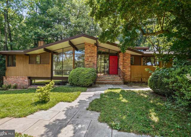 Property at 709 Springloch Rd, Silver Spring, MD 20904, 4 beds, 3.5 baths