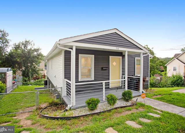 Property at 716 Larchmont Ave, Capitol Heights, MD 20743, 5 beds, 2 baths