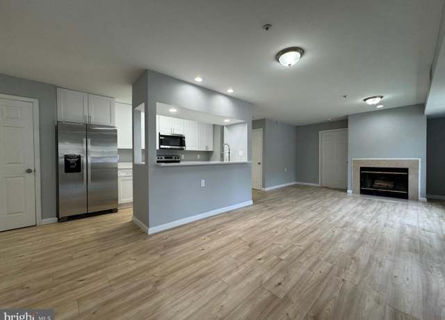 Property at 9812 Lake Pointe Ct #102, Upper Marlboro, MD 20774, 2 beds, 2 baths