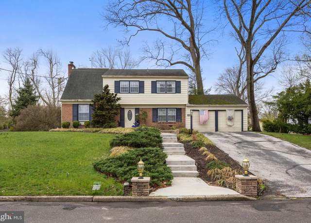 Property at 471 Buttonwood Ln, Cinnaminson, NJ 08077, 4 beds, 2.5 baths