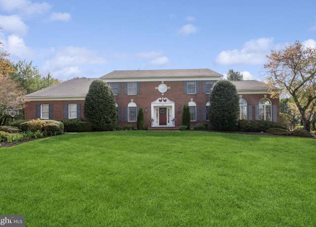 Property at 19 Taunton, Princeton Junction, NJ 08550, 4 beds, 3.5 baths