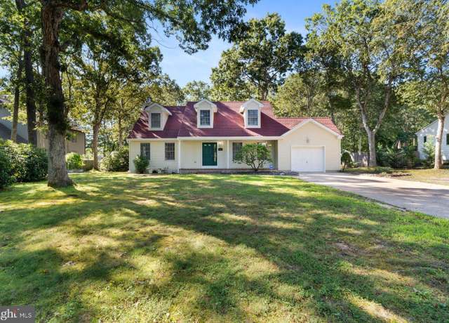 Property at 706 Radcliffe Rd, Lanoka Harbor, NJ 08734, 3 beds, 2.5 baths