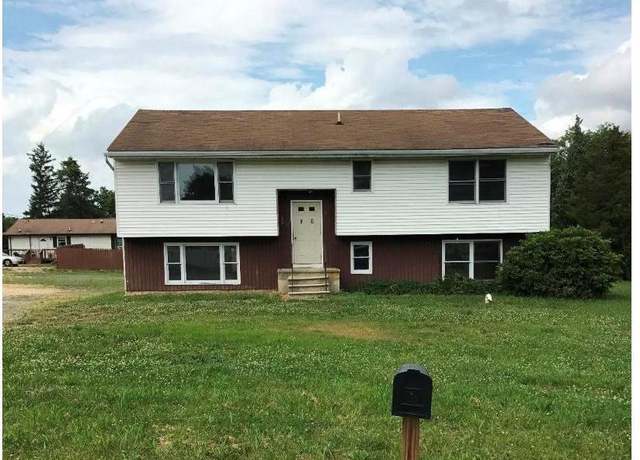 Property at 84 Maple Shade Ln, Elmer, NJ 08318, 6 beds