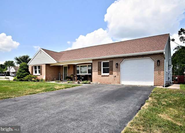 Property at 1 Heather Ct, Douglassville, PA 19518, 2 beds, 2 baths