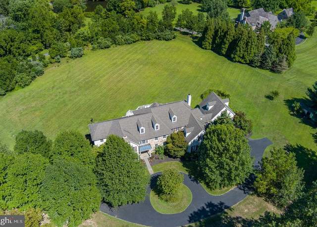 Property at 2 Spring Meadow Farm Ln, Malvern, PA 19355, 5 beds, 6 baths