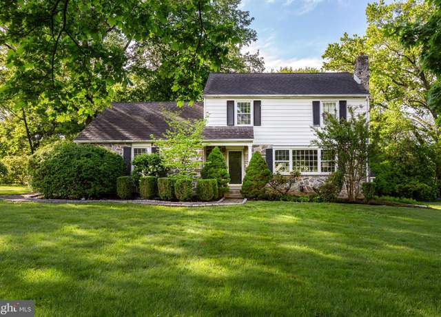 Property at 605 Golf Club Rd, Newtown Square, PA 19073, 4 beds, 2.5 baths