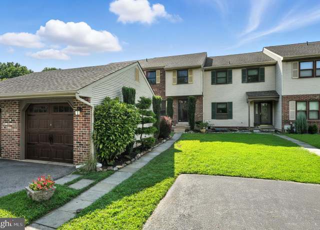 Property at 123 Cedar Ct, Media, PA 19063, 3 beds, 2.5 baths