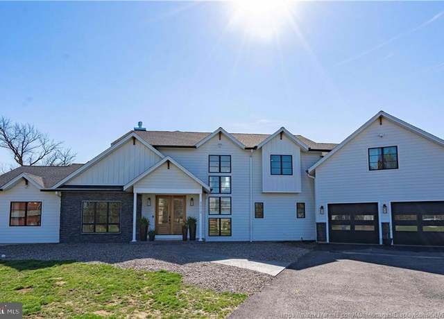 Property at 3312 Cedar Crest Blvd, Coplay, PA 18037, 5 beds, 4.5 baths