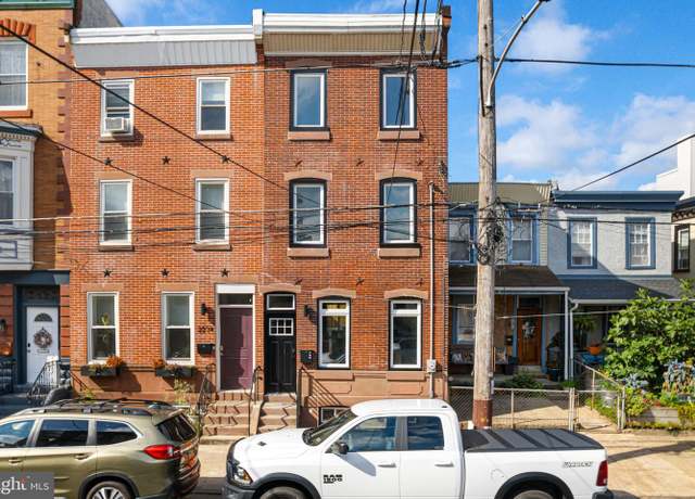 Property at 2212 E Cumberland St, Philadelphia, PA 19125, 3 beds, 2.5 baths