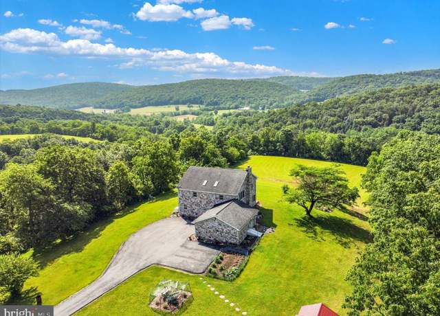 Property at 300 Hollow Rd, Newport, PA 17074, 4 beds, 2.5 baths