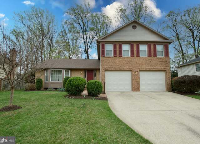 Property at 10174 Red Spruce Rd, Fairfax, VA 22032, 4 beds, 2.5 baths