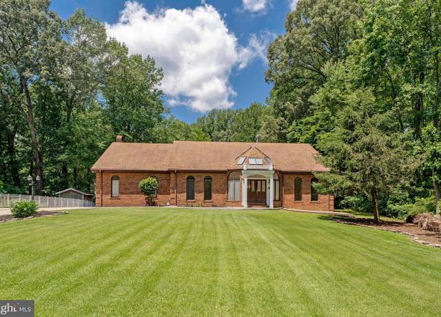 Property at 8652 Tuttle Rd, Springfield, VA 22152, 5 beds, 4.5 baths