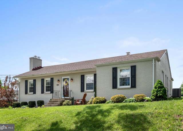 Property at 435 Mosby St, Winchester, VA 22601, 4 beds, 2 baths