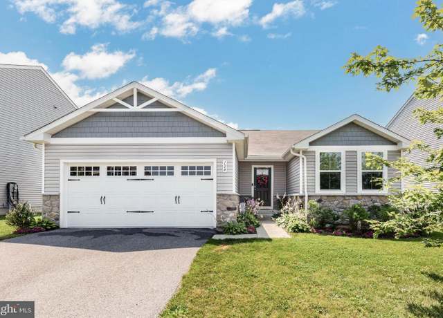 Property at 124 Crimson Ave, Taneytown, MD 21787, 3 beds, 2 baths