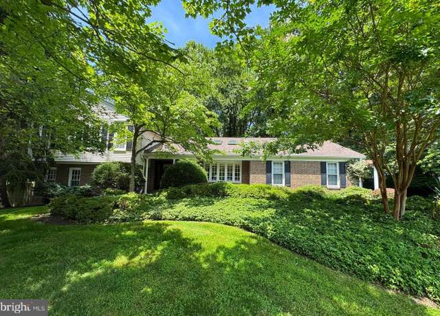 Property at 16717 Cutlass Dr, Rockville, MD 20853, 4 beds, 4 baths