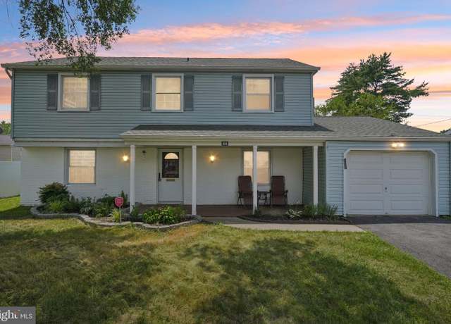 Property at 22 Ballad Ln, Willingboro, NJ 08046, 4 beds, 2.5 baths