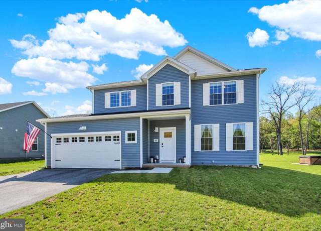 Property at 100 Lobell Rd, Abbottstown, PA 17301, 4 beds, 2.5 baths